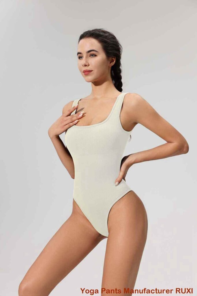 pánske obleky klasického strihu